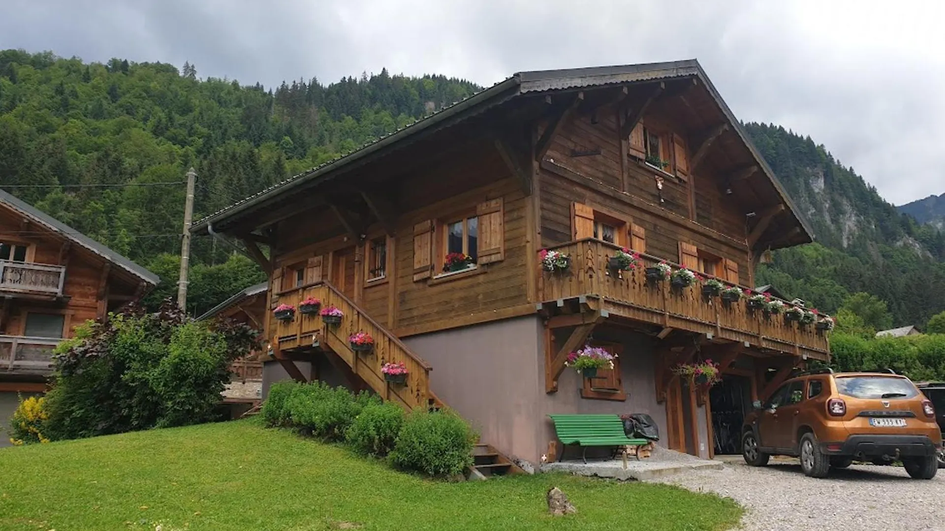 Chalet Spacieux Avec Garage Prive, Animaux Acceptes, Terrasse Et Jardin, Ideal Pour Familles ! - Fr-1-692-101 Abondance